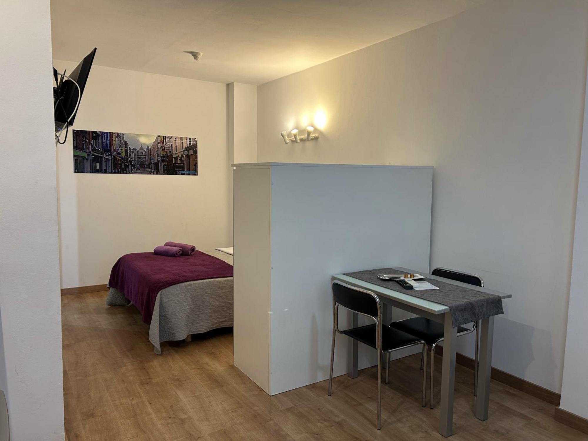 Apartahotel Baldiri Sant Boi de Llobregat Kültér fotó