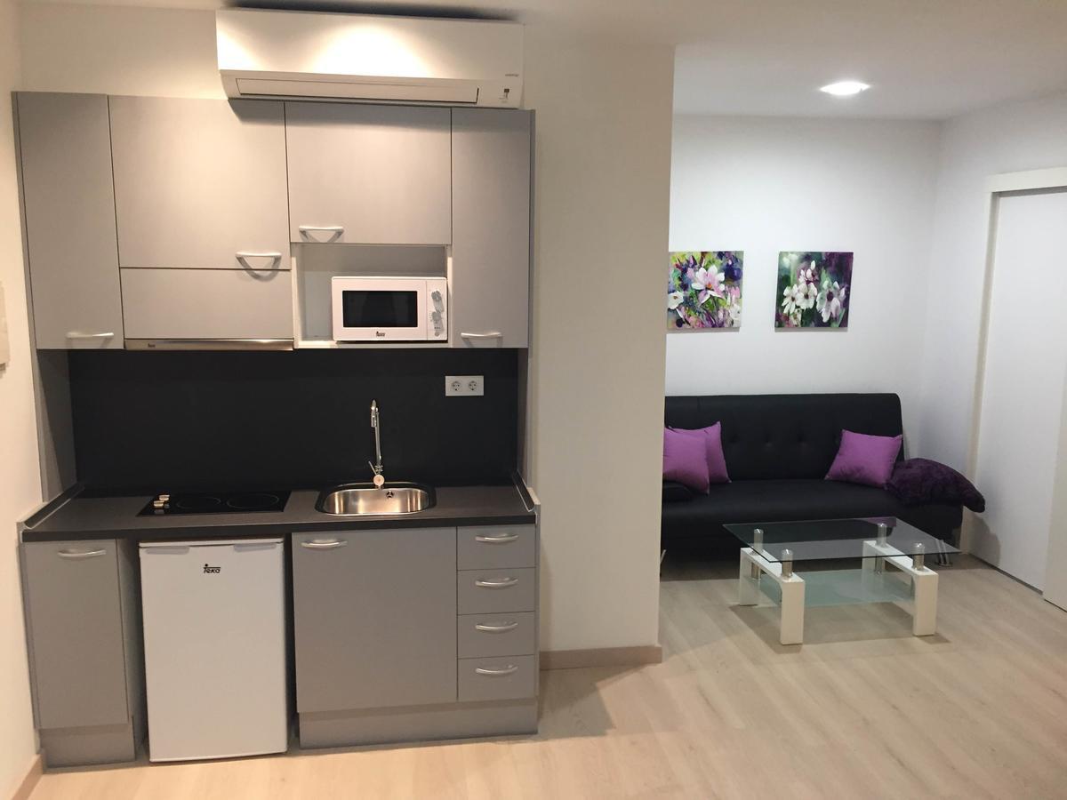 Apartahotel Baldiri Sant Boi de Llobregat Kültér fotó