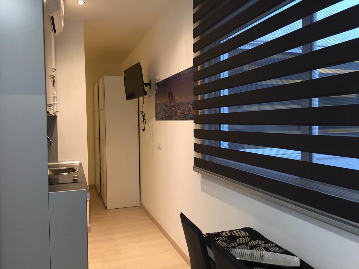 Apartahotel Baldiri Sant Boi de Llobregat Kültér fotó