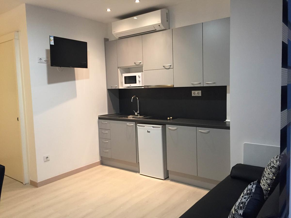Apartahotel Baldiri Sant Boi de Llobregat Kültér fotó